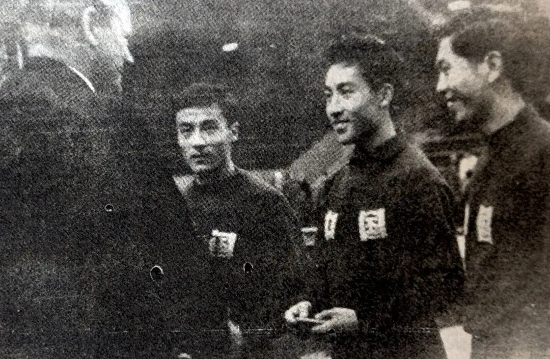 年连续三次, entit, 参加了第 年连续三次, entit, 参加了第